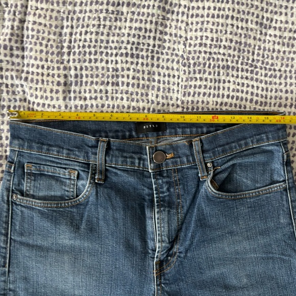 DSTLD Men’s Straight Leg Jeans - 33” X 34” - Picture 4 of 8